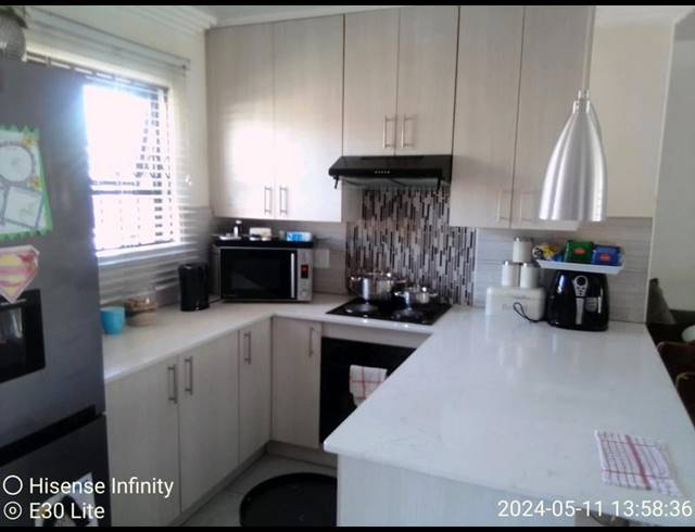 3 BEDROOM TOWNHOUSE FOR SALE IN CHANTELLE